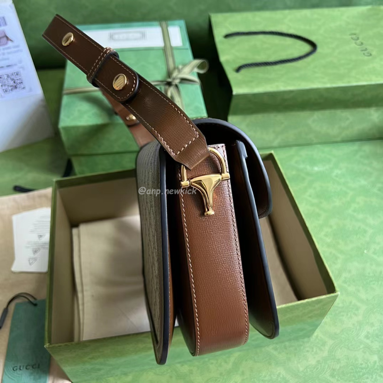 Gucci 1955 Horsebit Shoulder Bag Small Beigebrown (2) - www.newkick.vip